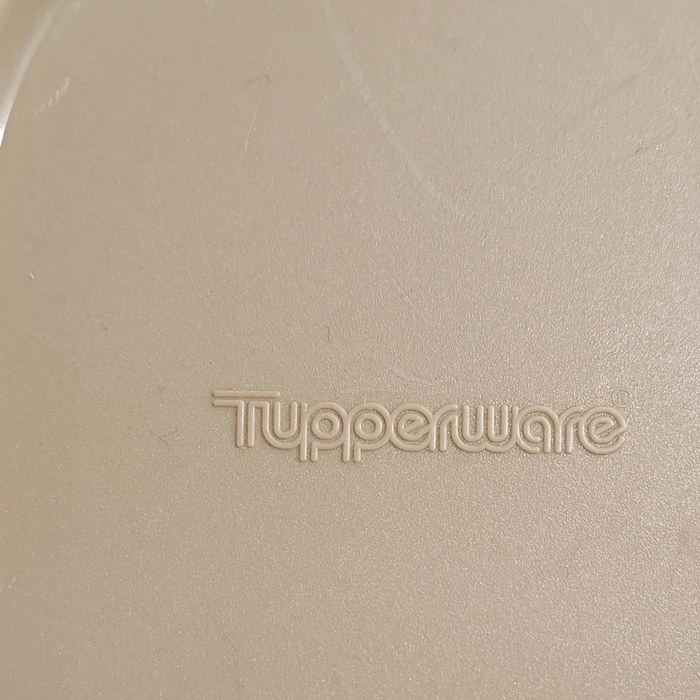 Tupperware Modular Mates Set #1616-19,#1515-14, #2331D-1, 1 w/Flip Top Lid